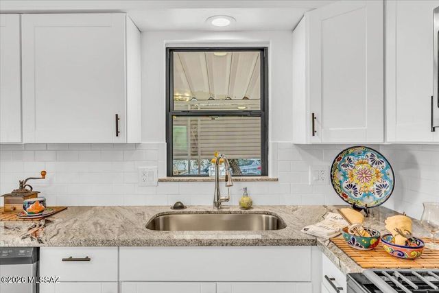 5972 W Rafter Circle Street, Tucson, AZ 85713