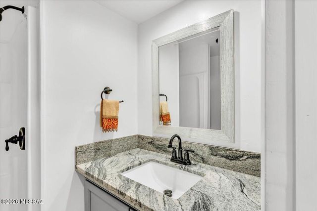 5972 W Rafter Circle Street, Tucson, AZ 85713