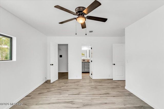 5972 W Rafter Circle Street, Tucson, AZ 85713