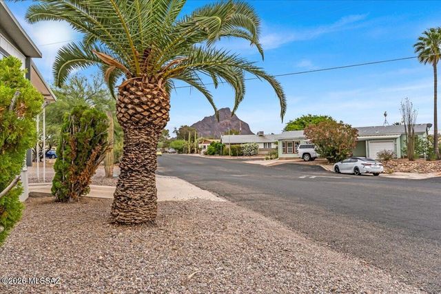 5972 W Rafter Circle Street, Tucson, AZ 85713