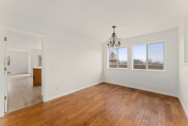 2203 NW Oxford Circle, Grants Pass, OR 97526