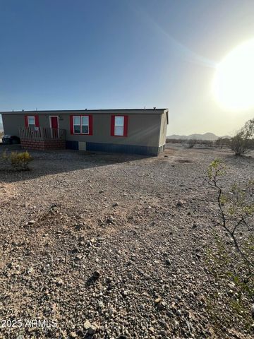 3828 N 438th Avenue, Tonopah, AZ 85354