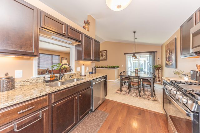 432 Maple Cove Circle, Saline City, MI 48176