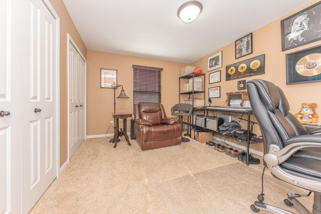432 Maple Cove Circle, Saline City, MI 48176
