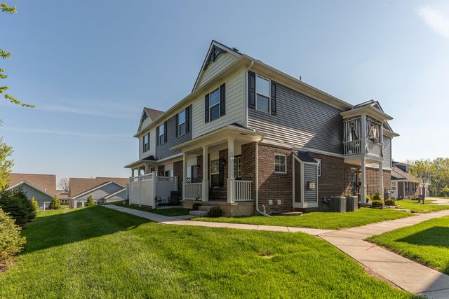432 Maple Cove Circle, Saline City, MI 48176