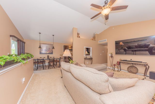 432 Maple Cove Circle, Saline City, MI 48176