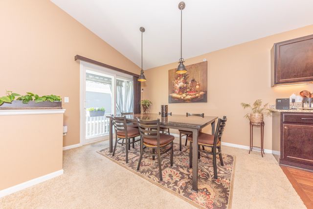 432 Maple Cove Circle, Saline City, MI 48176