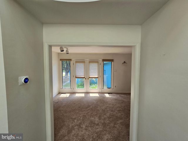 26 LAS BRISAS BLVD, Voorhees, NJ 08043