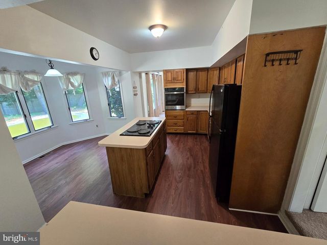 26 LAS BRISAS BLVD, Voorhees, NJ 08043