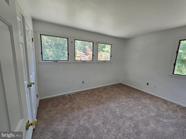 26 LAS BRISAS BLVD, Voorhees, NJ 08043