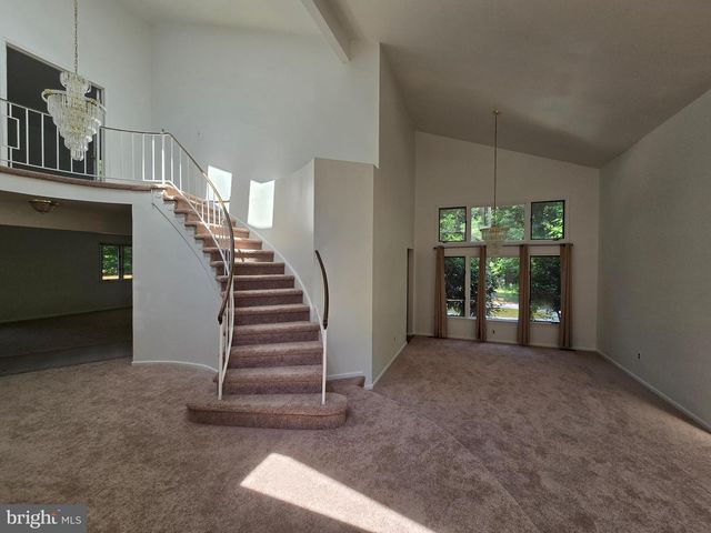 26 LAS BRISAS BLVD, Voorhees, NJ 08043