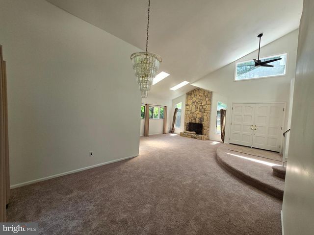 26 LAS BRISAS BLVD, Voorhees, NJ 08043