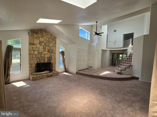 26 LAS BRISAS BLVD, Voorhees, NJ 08043