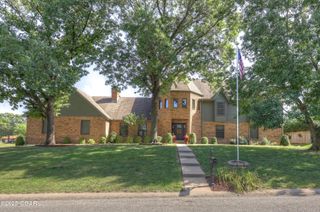 2030 E 34th Place, Joplin, MO 64804