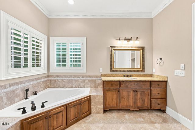 702 Cambridge Hall Loop, Apex, NC 27539
