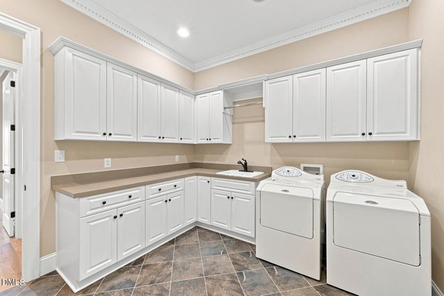 702 Cambridge Hall Loop, Apex, NC 27539