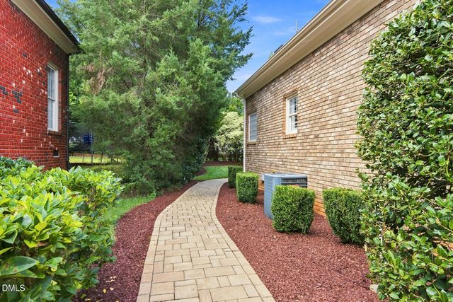702 Cambridge Hall Loop, Apex, NC 27539