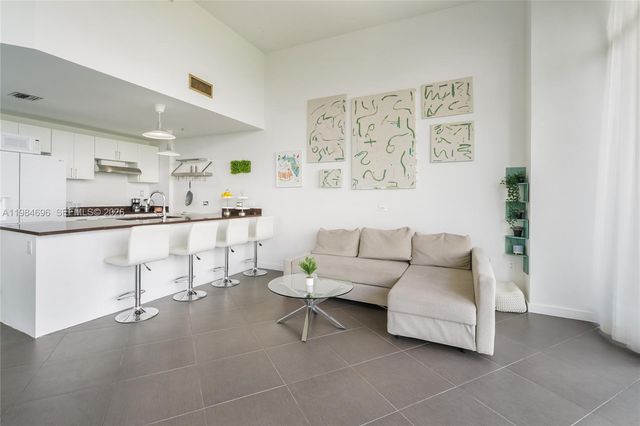 3301 NE 1st Ave M0705, Miami, FL 33137