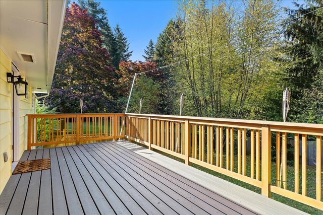 19330 52nd Avenue W, Lynnwood, WA 98036