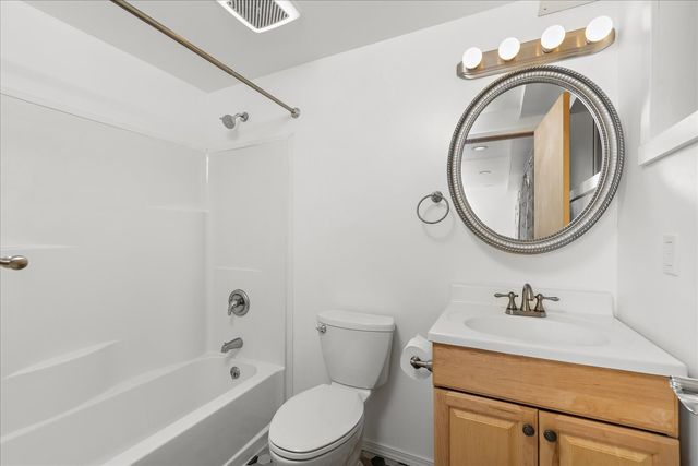 19330 52nd Avenue W, Lynnwood, WA 98036