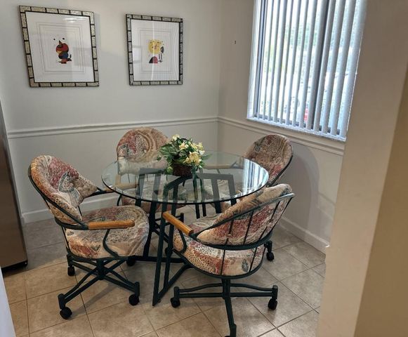 3138 Via Poinciana 114, Lake Worth, FL 33467