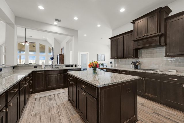 19922 Songlark Circle, Cypress, TX 77433