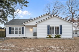 112 Sago Court, Holly Ridge, NC 28445