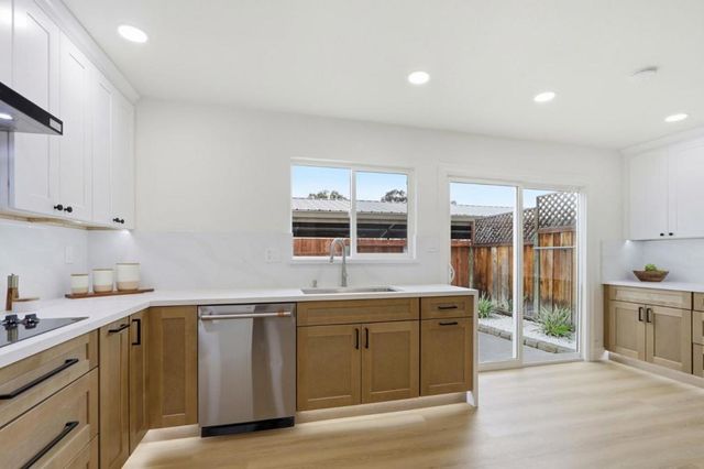 2672 Salome Ct, San Jose, CA 95121