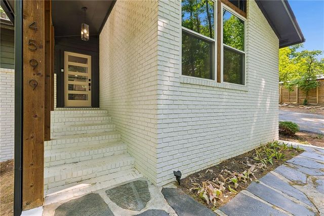 4599 Somerset Road SW, Smyrna, GA 30082