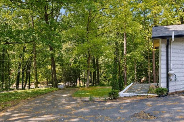 4599 Somerset Road SW, Smyrna, GA 30082