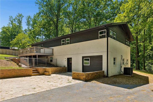 4599 Somerset Road SW, Smyrna, GA 30082