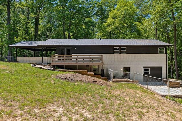 4599 Somerset Road SW, Smyrna, GA 30082