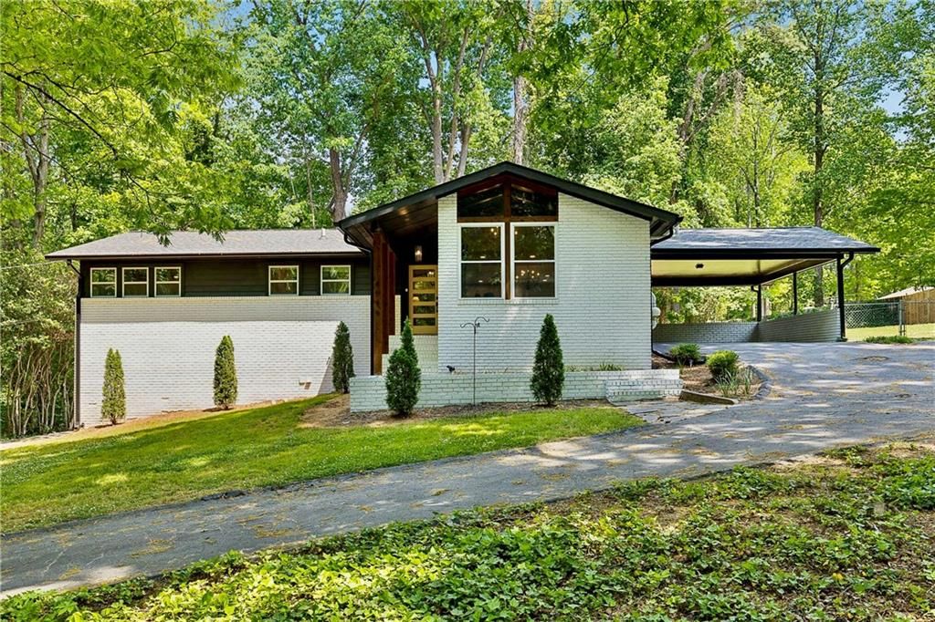4599 Somerset Road SW, Smyrna, GA 30082