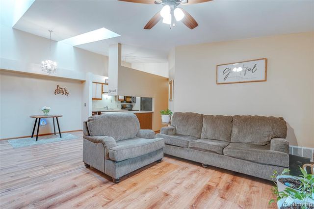 1584 Shoemaker Drive, Westland, MI 48185