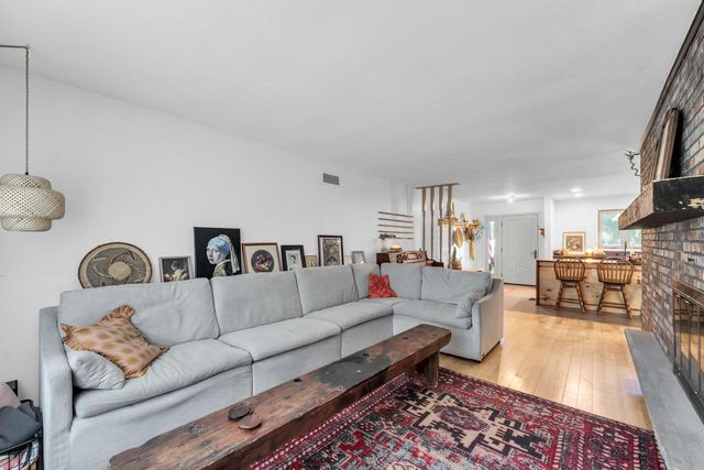 518 9th PLACE, Kenosha, WI 53140