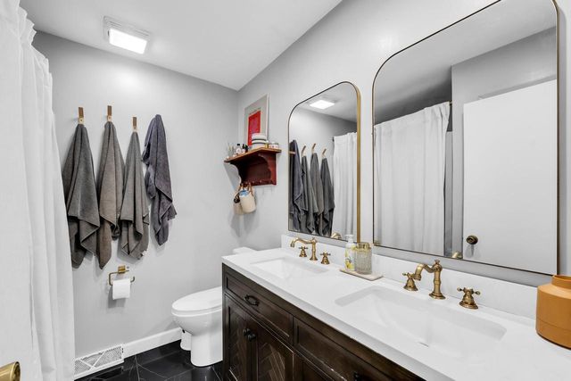 518 9th PLACE, Kenosha, WI 53140