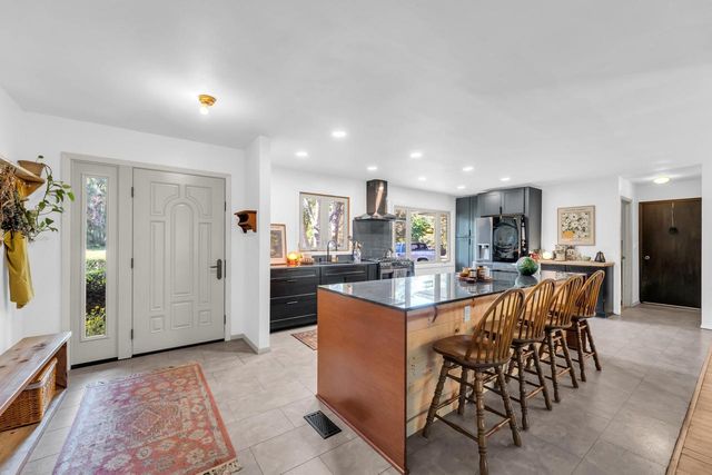 518 9th PLACE, Kenosha, WI 53140