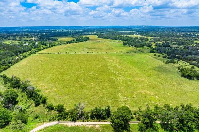 8 Cypress Creek Rd, Comfort, TX 78013