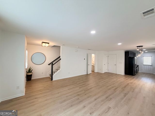 527 Cypher Drive, Suwanee, GA 30024