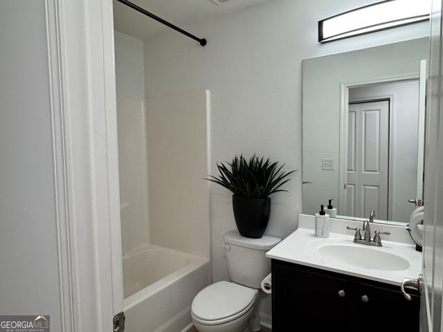 527 Cypher Drive, Suwanee, GA 30024