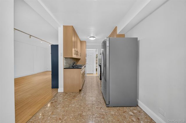 138-70 Elder Avenue 3L, Flushing, NY 11355