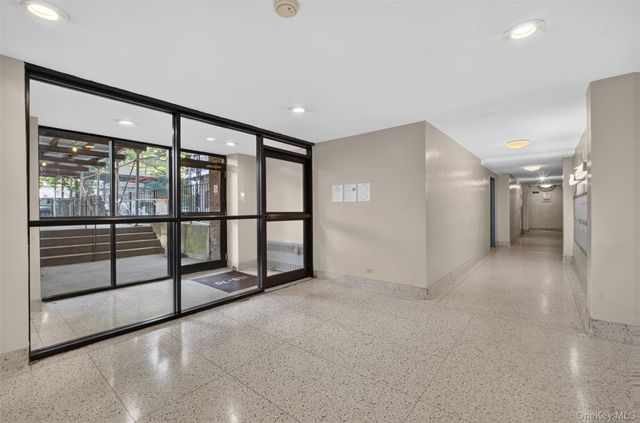 138-70 Elder Avenue 3L, Flushing, NY 11355