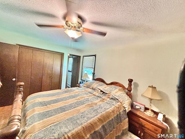 5 Davis Road, Oxford, CT 06478