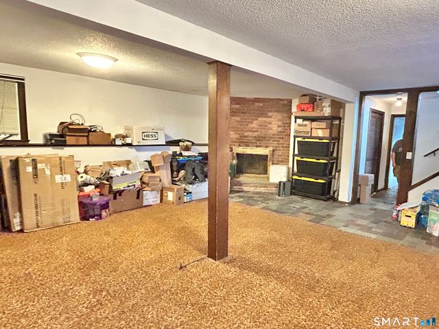 5 Davis Road, Oxford, CT 06478