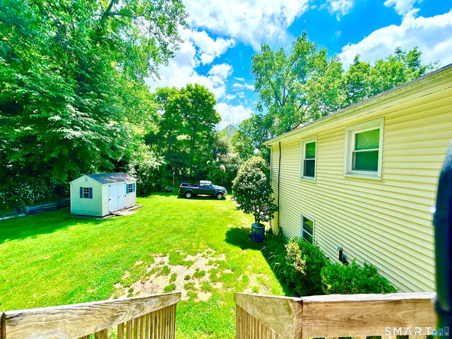 5 Davis Road, Oxford, CT 06478