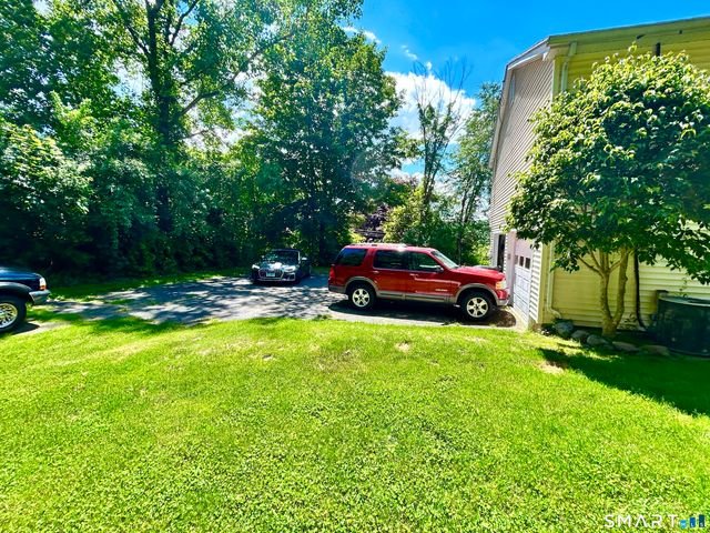 5 Davis Road, Oxford, CT 06478