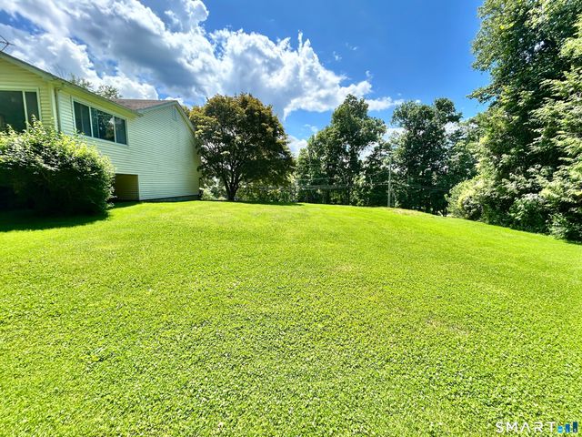 5 Davis Road, Oxford, CT 06478