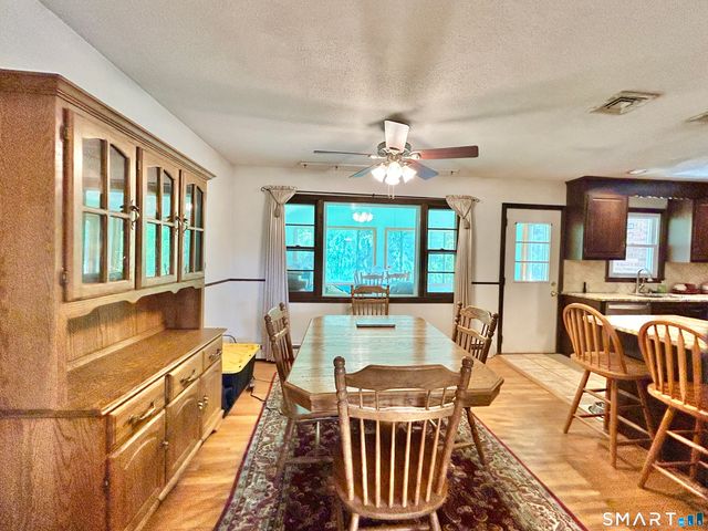 5 Davis Road, Oxford, CT 06478