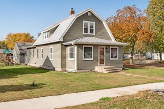 3300 27th STREET S, La Crosse, WI 54601
