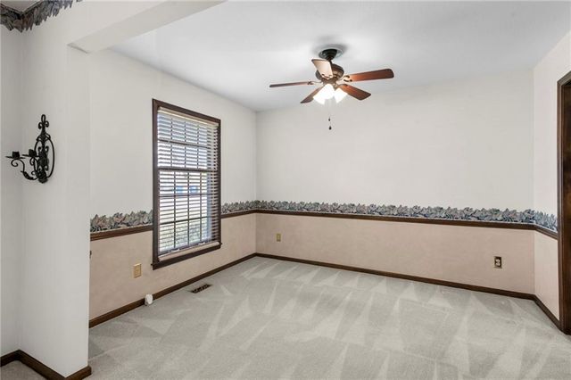 13021 W 102nd Terrace, Lenexa, KS 66215